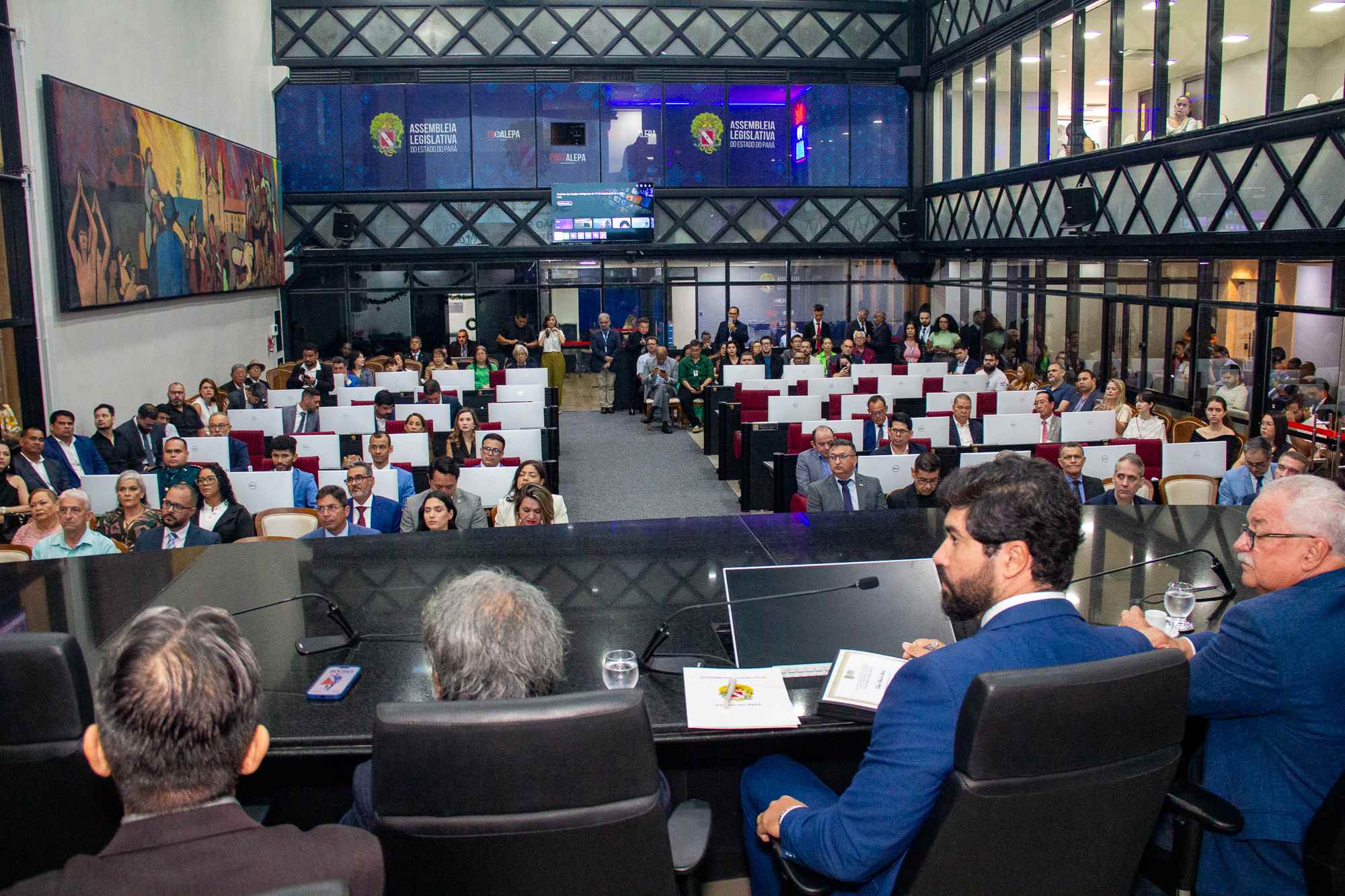 17/12/2025 - Sessão Solene Outorga de Títulos Honoríficos